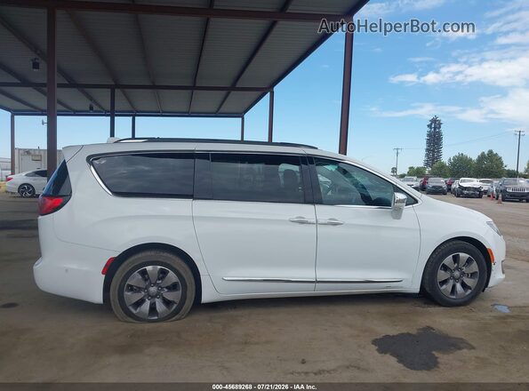 2C4RC1N72JR183404 2018 CHRYSLER PACIFICA White Vista interior trasera