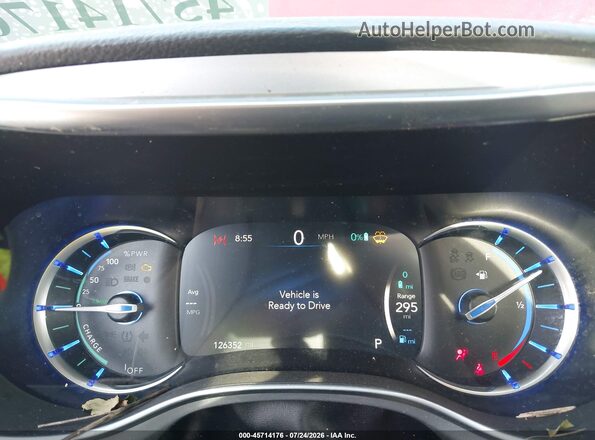 2C4RC1N72JR213162 2018 CHRYSLER PACIFICA Maroon Вид задніх сидінь