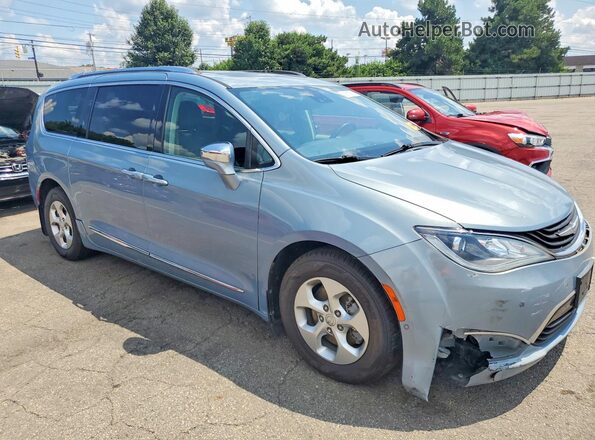 2C4RC1N77HR798122 2017 CHRYSLER PACIFICA Blue Front right
