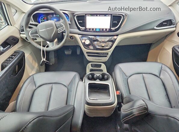 2C4RC1S70RR153365 2024 CHRYSLER PACIFICA White Вид панелі приладів