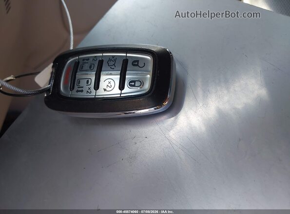 2C4RC1S72PR614367 2023 CHRYSLER PACIFICA Черный Вид панели приборов