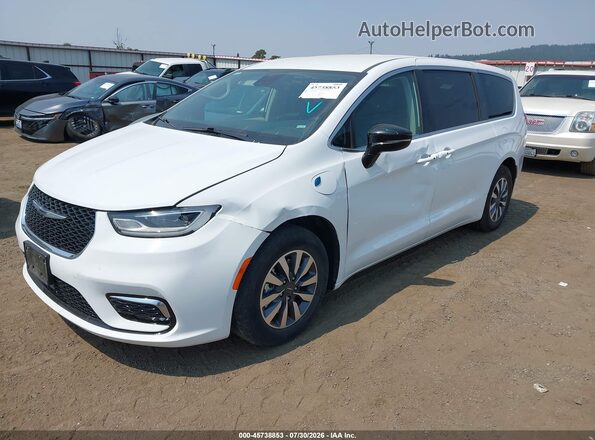 2C4RC1S73RR121865 2024 CHRYSLER PACIFICA White Front left