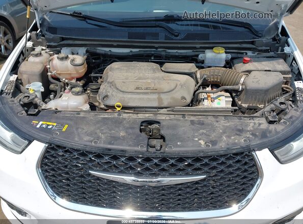 2C4RC1S73RR121865 2024 CHRYSLER PACIFICA White Rear view