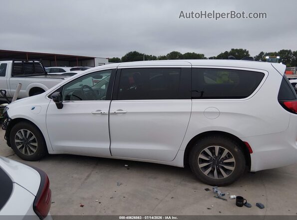 2C4RC1S73RR153618 2024 CHRYSLER PACIFICA White 