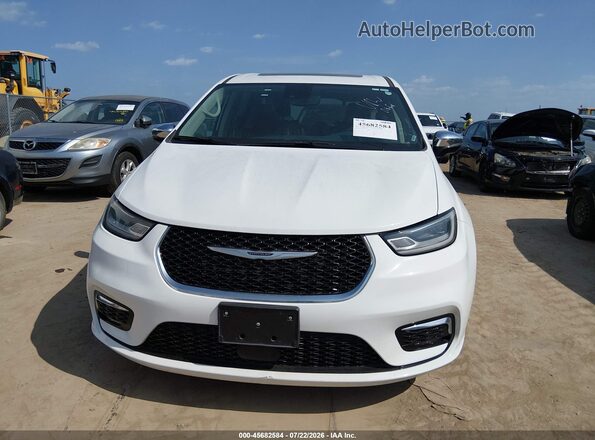 2C4RC1S74PR592386 2023 CHRYSLER PACIFICA White ხელსაწყოთა პანელის ხედი