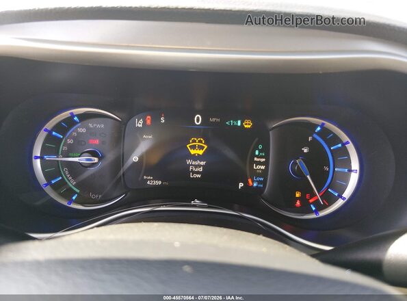 2C4RC1S77RR112019 2024 CHRYSLER PACIFICA White Вид задніх сидінь