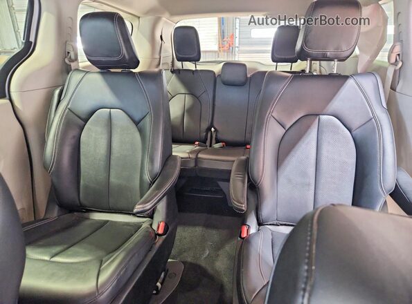 2C4RC1S78RR158149 2024 CHRYSLER PACIFICA Белый Вид задних сидений