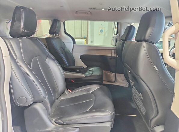 2C4RC1S78RR158149 2024 CHRYSLER PACIFICA Белый Вид задней части салона