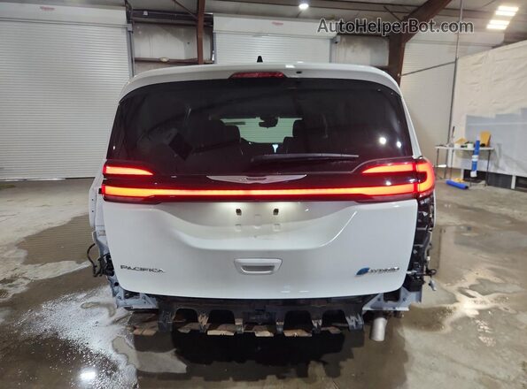 2C4RC1S79RR103886 2024 CHRYSLER PACIFICA White 