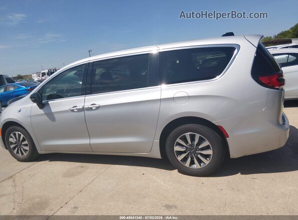 2C4RC1S79RR147483 2024 CHRYSLER PACIFICA Silver Widok wnętrza 360 stopni