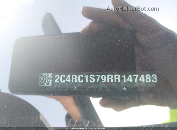 2C4RC1S79RR147483 2024 CHRYSLER PACIFICA Silver Widok komory silnika