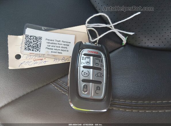 2C4RC1S79RR147483 2024 CHRYSLER PACIFICA Silver Widok deski rozdzielczej