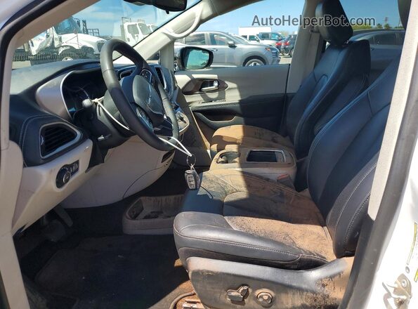 2C4RC1S7XRR118378 2024 CHRYSLER PACIFICA White Вид салону спереду