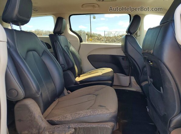 2C4RC1S7XRR118378 2024 CHRYSLER PACIFICA White Вид задньої частини салону