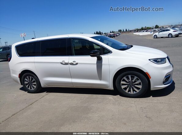 2C4RC1S7XRR126934 2024 CHRYSLER PACIFICA Белый Вид задней части салона