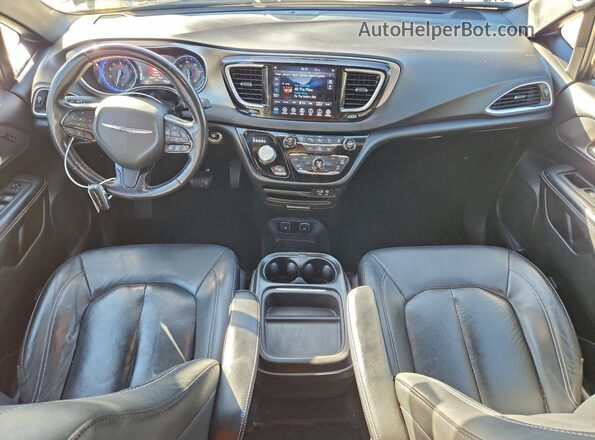 2C4RC3BG2LR288432 2020 CHRYSLER PACIFICA Black Dashboard view