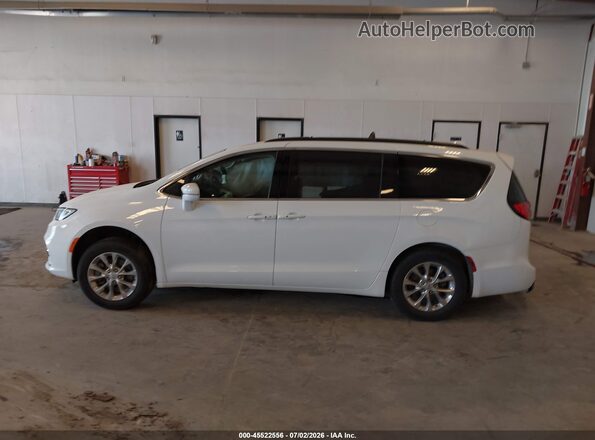 2C4RC3BG4NR161877 2022 CHRYSLER PACIFICA White სალონის 360-გრადუსიანი ხედი