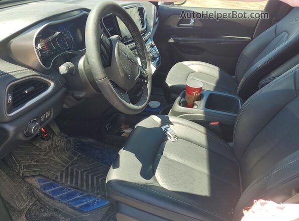 2C4RC3BG7TR223155 2026 CHRYSLER PACIFICA Blue წინა სალონის ხედი