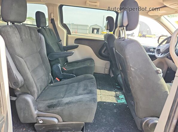 2C4RDGBG8GR100717 2016 DODGE GRAND Black Rear interior view