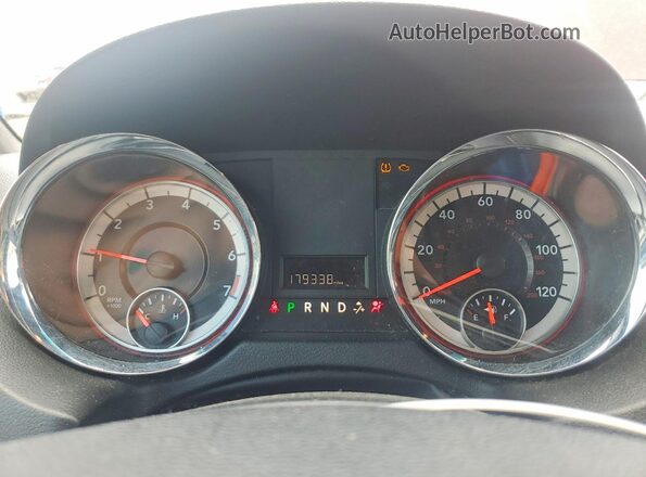 2C4RDGCG0JR297307 2018 DODGE GRAND Красный Вид щитка приборов