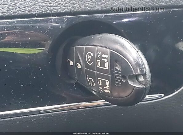 2C4RDGCG1HR726304 2017 DODGE GRAND CARAVAN Красный Вид панели приборов
