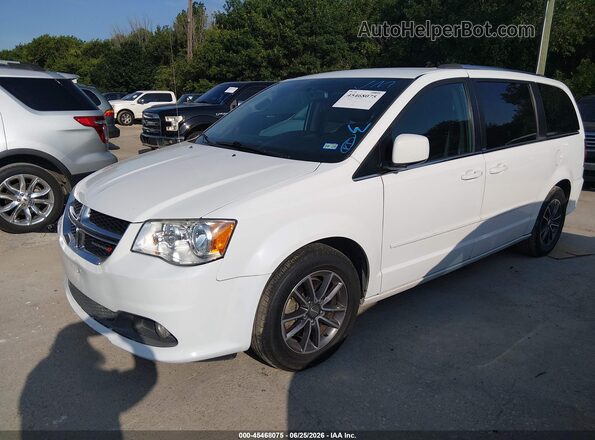 2C4RDGCG1HR799754 2017 DODGE GRAND CARAVAN White Front left