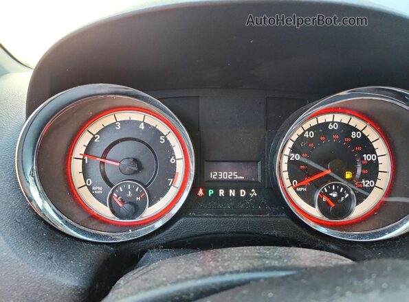 2C4RDGCG2GR401613 2016 DODGE GRAND White Instrument cluster view