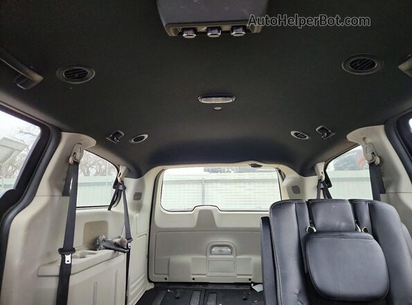 2C4RDGCG2HR678196 2017 DODGE GRAND Black Rear seats view