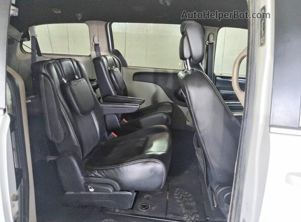2C4RDGCG2JR302913 2018 DODGE GRAND White Вид задньої частини салону
