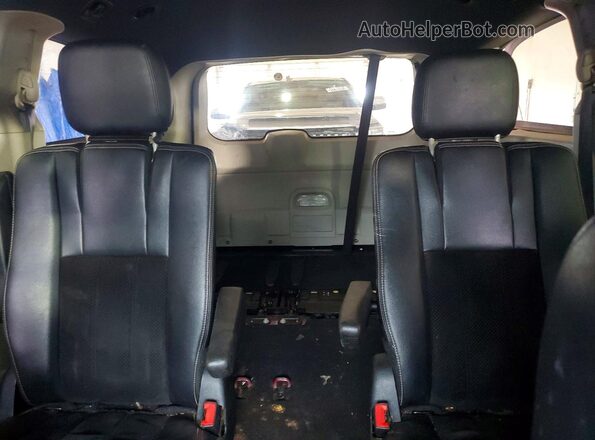 2C4RDGCG2JR328511 2018 DODGE GRAND Burgundy Vista de los asientos traseros