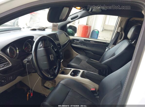 2C4RDGCG2LR178449 2020 DODGE GRAND CARAVAN White Front interior view