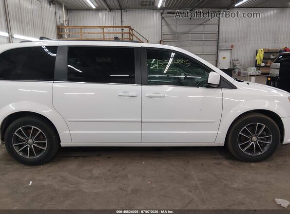 2C4RDGCG3HR580536 2017 DODGE GRAND CARAVAN White Սալոնի 360 աստիճան տեսք
