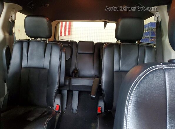 2C4RDGCG3LR189699 2020 DODGE GRAND Silver Rear seats view
