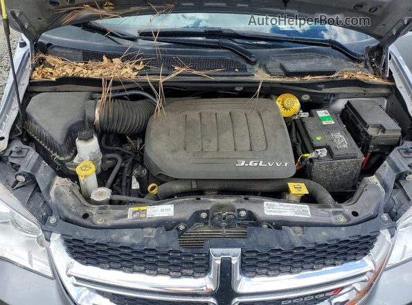2C4RDGCG4GR396270 2016 DODGE GRAND Silver Vista del compartimento del motor