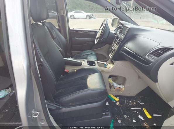 2C4RDGCG4JR359792 2018 DODGE GRAND CARAVAN Silver Vista interior delantera