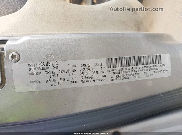 2C4RDGCG4JR359792 2018 DODGE GRAND CARAVAN Silver Vista del compartimento del motor