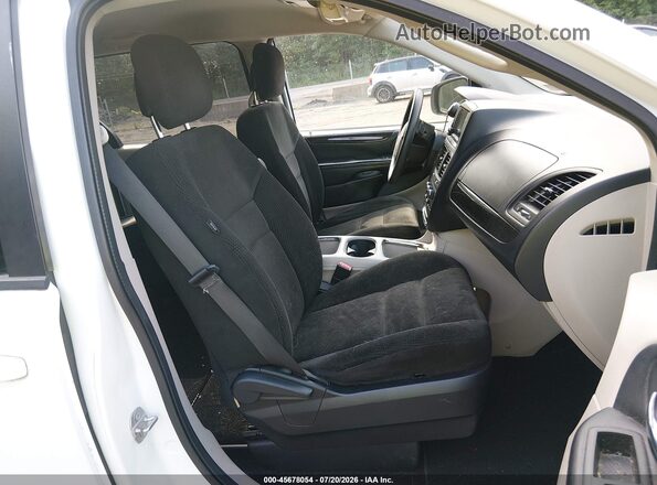 2C4RDGCG5GR357462 2016 DODGE GRAND CARAVAN White Front interior view