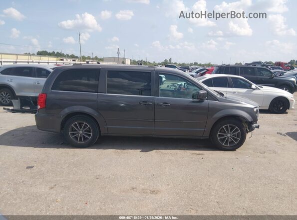2C4RDGCG5HR847854 2017 DODGE GRAND CARAVAN Gray Rear interior view