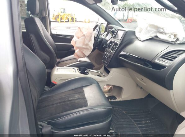 2C4RDGCG5KR696568 2019 DODGE GRAND CARAVAN Silver Widok wnętrza z przodu