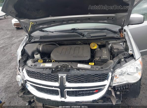 2C4RDGCG5KR696568 2019 DODGE GRAND CARAVAN Silver Widok z tyłu