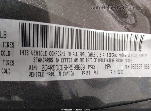 2C4RDGCG6HR599680 2017 DODGE GRAND CARAVAN Gray Vista del compartimento del motor