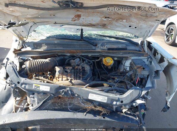 2C4RDGCG6KR514568 2019 DODGE GRAND CARAVAN White Widok z tyłu