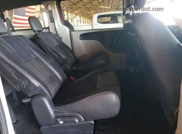 2C4RDGCG6LR252701 2020 DODGE GRAND Red Rear interior view