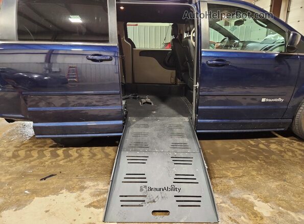 2C4RDGCG7HR735699 2017 DODGE GRAND Blue Vista interior trasera