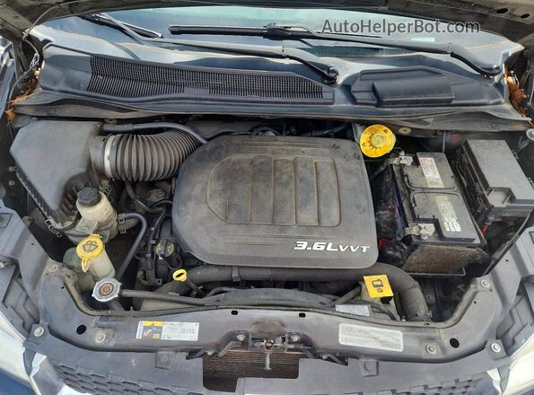 2C4RDGCG7JR203391 2018 DODGE GRAND Black Widok komory silnika