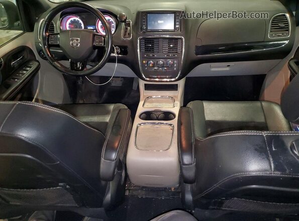 2C4RDGCG8JR302155 2018 DODGE GRAND Silver Widok deski rozdzielczej