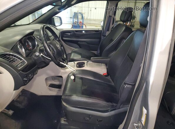 2C4RDGCG8JR302155 2018 DODGE GRAND Silver Widok wnętrza z przodu