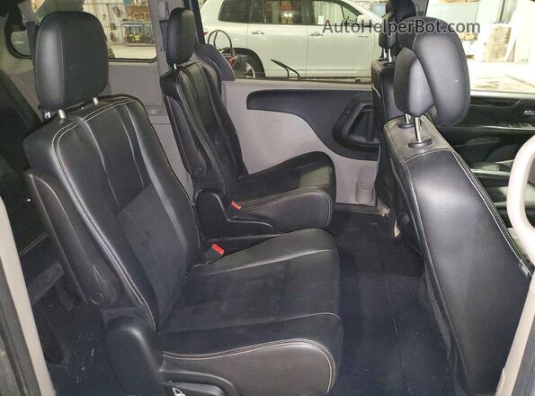 2C4RDGCG8JR302155 2018 DODGE GRAND Silver Widok wnętrza z tyłu