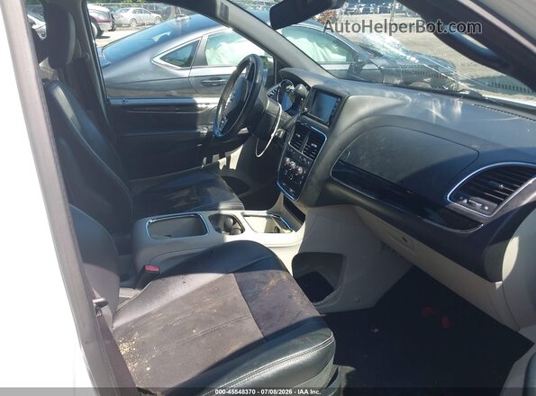 2C4RDGCG8KR519741 2019 DODGE GRAND CARAVAN White Front interior view