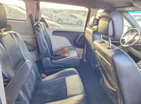 2C4RDGCG9HR677191 2017 DODGE GRAND Red Вид задньої частини салону